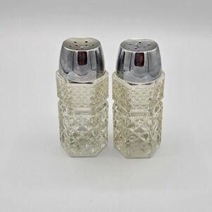 Vintage Anchor Hocking Wexford‎ Salt And Pepper Shakers